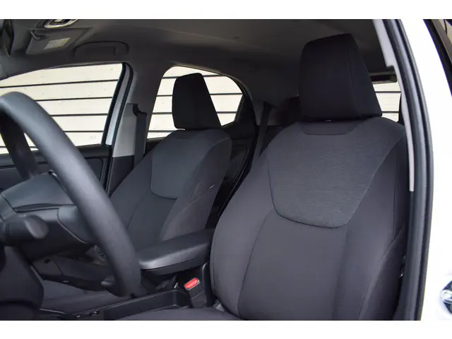 Mazda 2 Hybrid 1.5 Prime-line 2024 Hybride Benzine 10