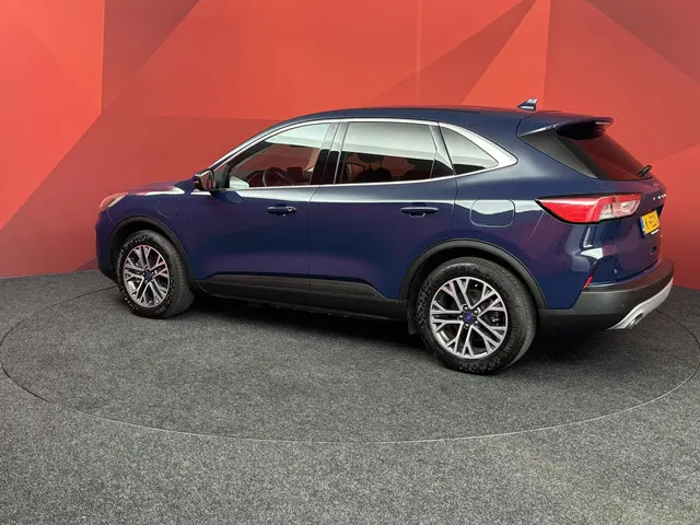 Ford Kuga 2.5 PHEV Titanium X 2021 Hybride Benzine 21