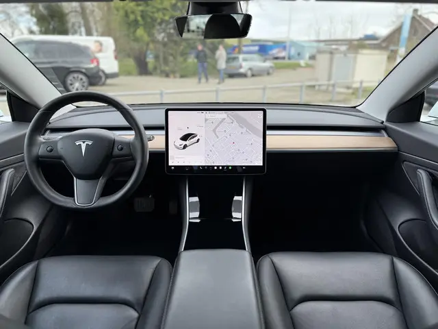 Tesla Model 3 Range Plus 2020 Elektrisch 17
