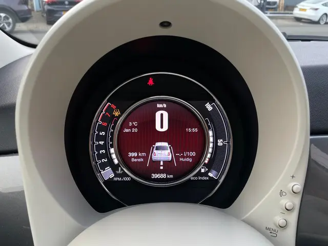 Fiat 500 1.0 Hybrid Dolcevita PANO 2022 Hybride Benzine 18