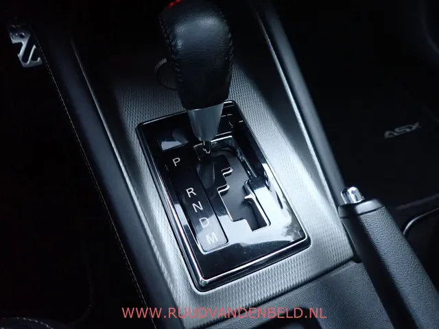 Mitsubishi ASX 2.0 Instyle 2019 Benzine 13