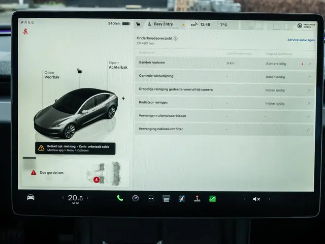 Tesla Model 3 RWD 60 kWh 2024 Elektrisch 42