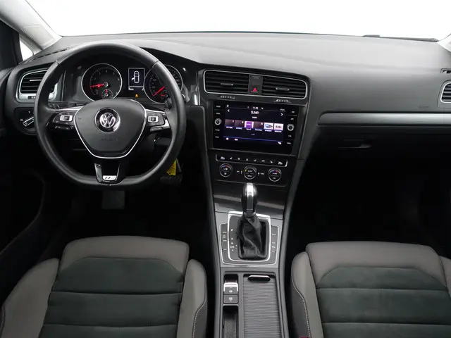 Volkswagen Golf 1.0 TSI R Line+ Aut- 2018 Benzine 7