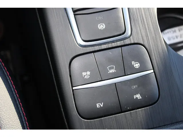 Ford Kuga 2.5 PHEV ST-Line X 2022 Hybride Benzine 27