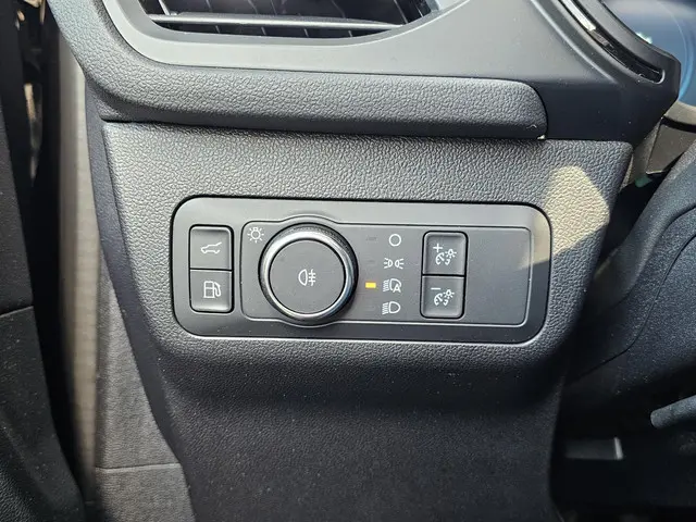 Ford Kuga 2.5 FHEV ST-Line X 2024 Hybride Benzine 13