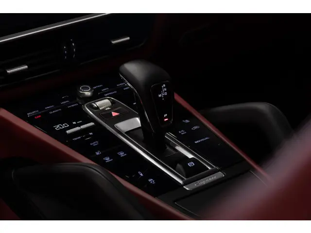 Porsche Cayenne 3.0 E-Hybrid 2021 Hybride Benzine 7
