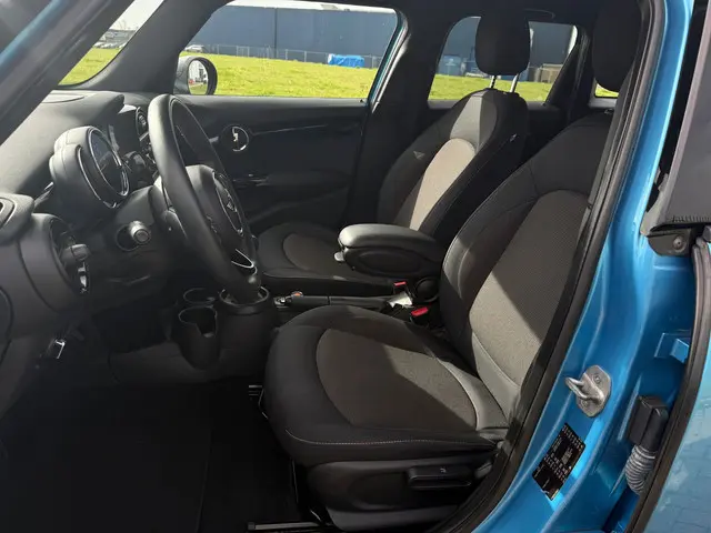 MINI Cooper Mini 1.5 Salt Business 2015 Benzine 8