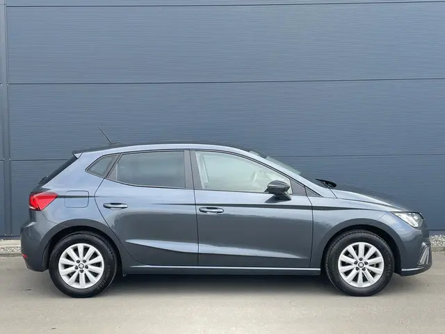 SEAT Ibiza 1.0 TSI Style Business Intense 2020 Benzine 4