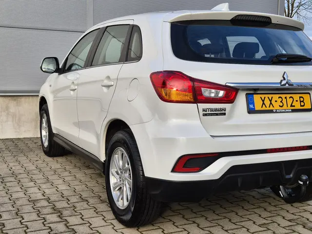 Mitsubishi ASX 1.6 Cleartec Connect 2018 Benzine 16