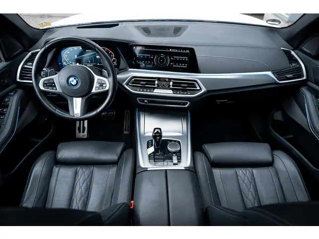BMW X5 xDrive45e High Executive 2022 Hybride Benzine 8