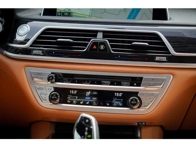 BMW 7 Serie 745e High Executive 2019 Hybride Benzine 36