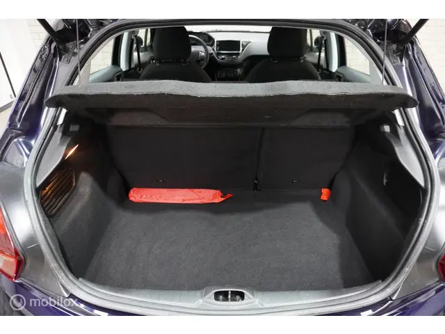 Peugeot 208 1.2 PureTech Signature 2018 Benzine 24