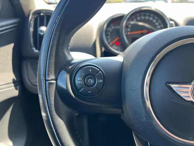 MINI Countryman Mini 1.5 Cooper 2017 Benzine 11