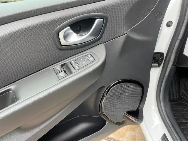 Renault Clio Estate 0.9 TCe Limited 2018 Benzine 5