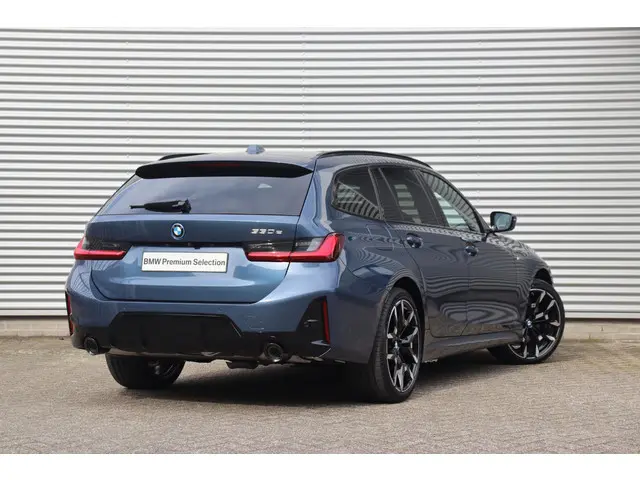 BMW 3 Serie Touring 330e 2025 Hybride Benzine 2