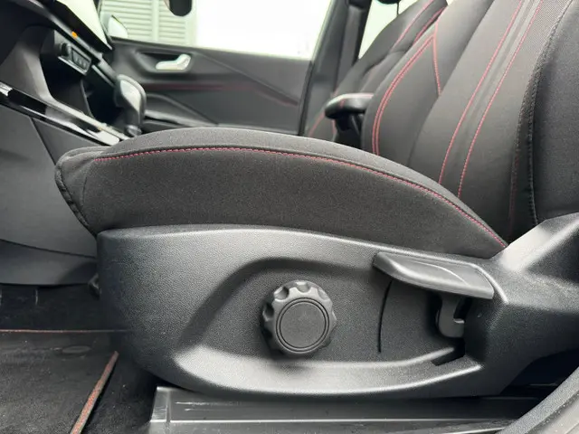 Ford Puma 1.0 EcoBoost Hybrid ST-Line 2024 Benzine 19