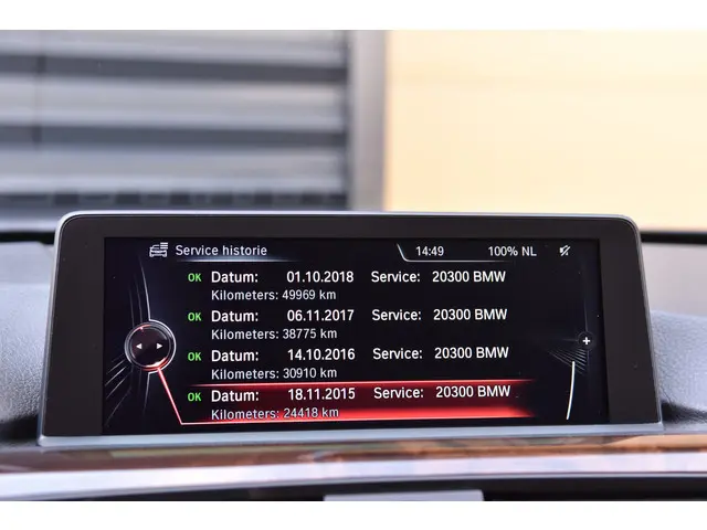 BMW 3 Serie 335i High Executive 2014 Benzine 21