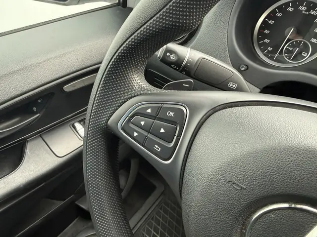 Mercedes-Benz eVito 112 66kWh 2022 Elektrisch 18