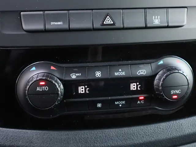 Mercedes-Benz eVito LANG 286km WLTP 2024 Elektrisch 12