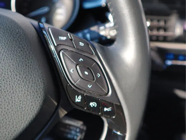 Toyota C-HR 1.8 Hybrid Dynamic 2021 Hybride Benzine 15