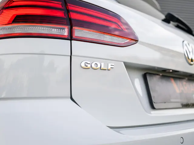 Volkswagen Golf 1.5 TSI Highline Business R 2019 Benzine 6