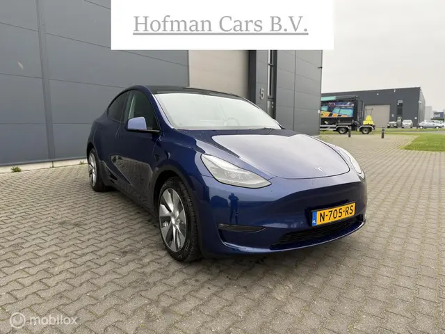 Tesla Model Y Long Range AWD 75 kWh 2021 Elektrisch 3