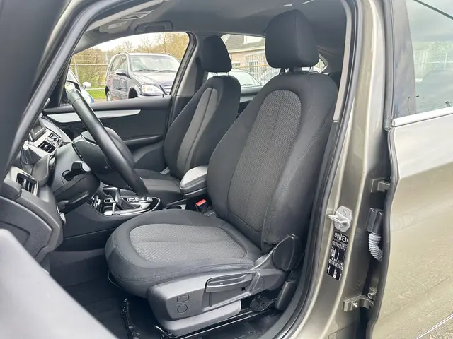 BMW 2 Serie Active Tourer 218i Executive 2014 Benzine 18
