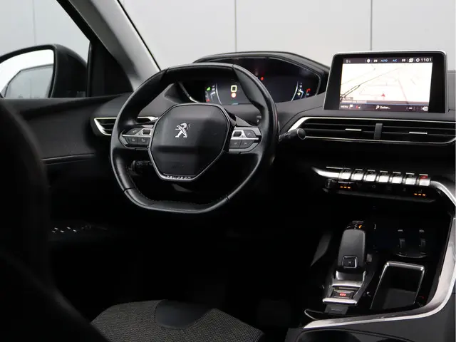 Peugeot 3008 1.6 e-THP Premium 2018 Benzine 20