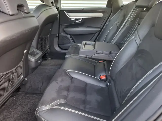 Volvo V90 2.0 B4 Inscription 2020 Hybride Benzine 29