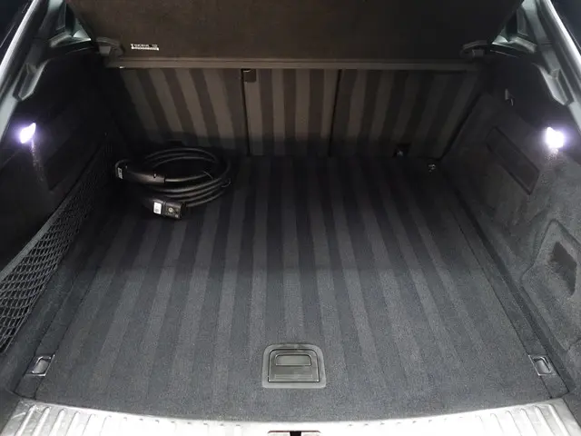 Porsche Cayenne Coupé 3.0 E-Hybrid- 2021 Hybride Benzine 34