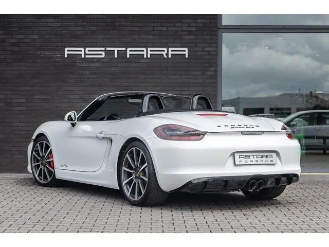 Porsche Boxster 2