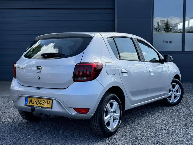 Dacia Sandero 0.9 TCe Laureate 2017 Benzine 2