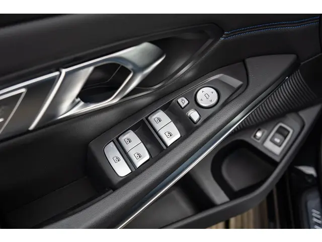 BMW 3 Serie Touring 320e 2024 Hybride Benzine 35