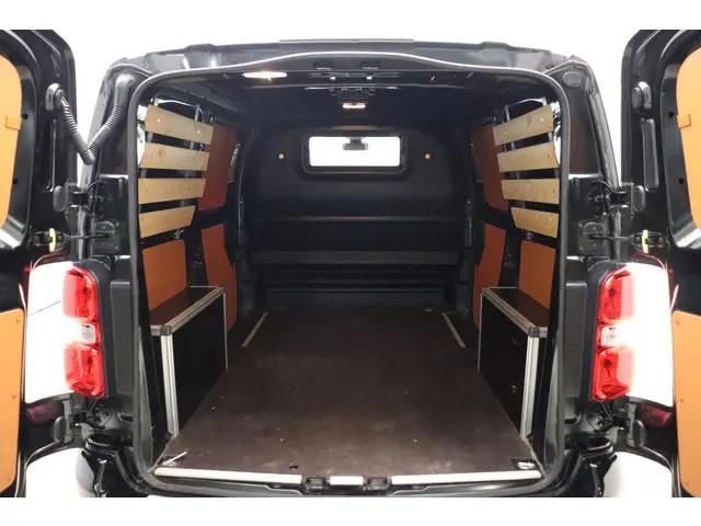 Peugeot Expert 2.0 BlueHDI Standard Sport 2021 Diesel 10