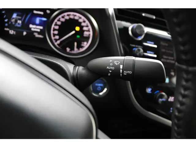 Toyota Camry 2.5 Hybrid Executive 2019 Hybride Benzine 29