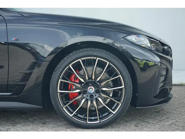 BMW i4 eDrive35 2023 Elektrisch 6