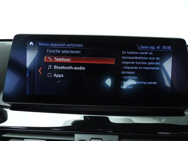BMW X1 sDrive20i High Executive 2020 Benzine 38