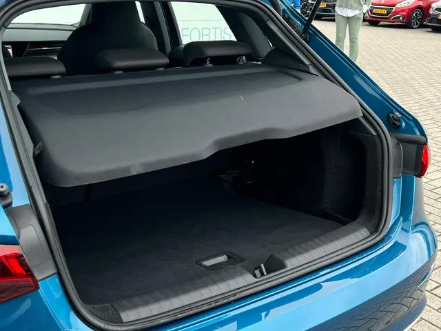 Audi A3 Sportback 35 TFSI Business edition 2020 Benzine 6