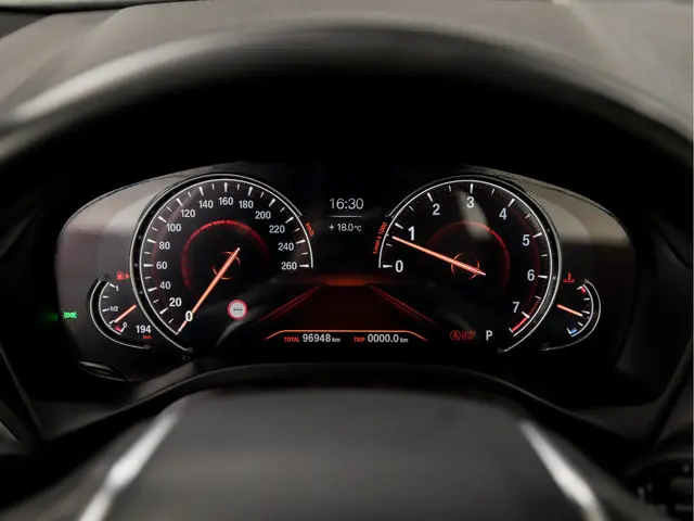 BMW X3 xDrive20i High Executive 2018 Benzine 22