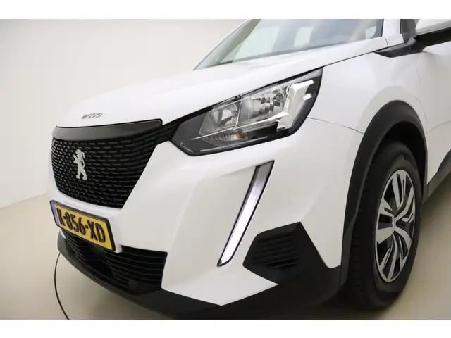 Peugeot 2008 1.2 PureTech Active 2021 Benzine 17