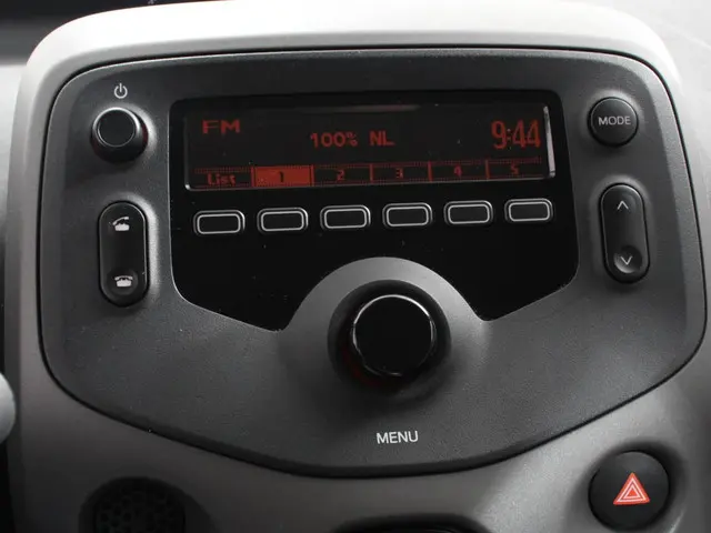 Peugeot 108 1.0 e-VTi Active 2021 Benzine 23