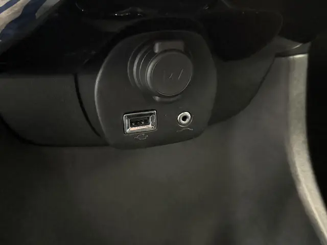 Peugeot 108 1.0 e-VTi Allure 2018 Benzine 21