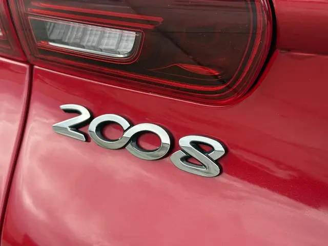 Peugeot 2008 1.2 PureTech Signature 2019 Benzine 32