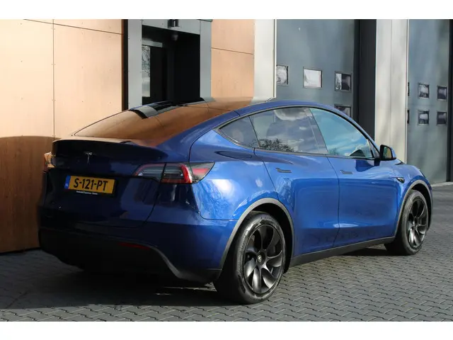 Tesla Model Y RWD 58 kWh 2023 Elektrisch 10