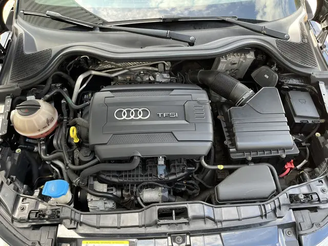 Audi A1 1.8 TFSI Sport Pro Line S Automaat 2015 Benzine 21