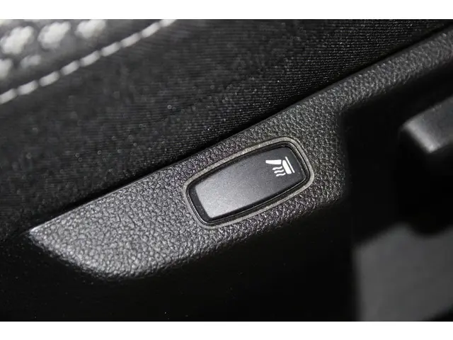 Dacia Duster 1.2 TCe 4x4 Prestige 2018 Benzine 28