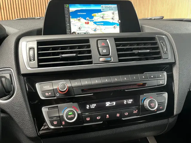 BMW 1 Serie 116d EDE Sport 2015 Diesel 14