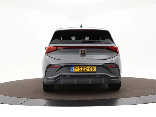CUPRA Born Adrenaline One 204pk 62 kWh 2022 Elektrisch 23