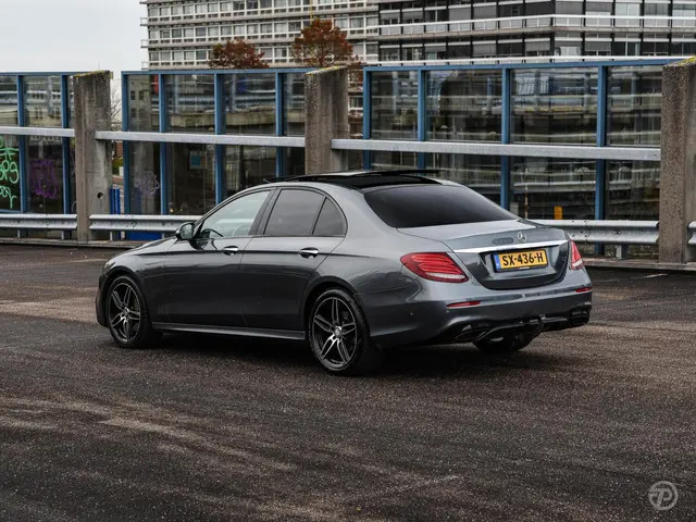 Mercedes-Benz E-Klasse 220 d Prestige 2015 Diesel 9