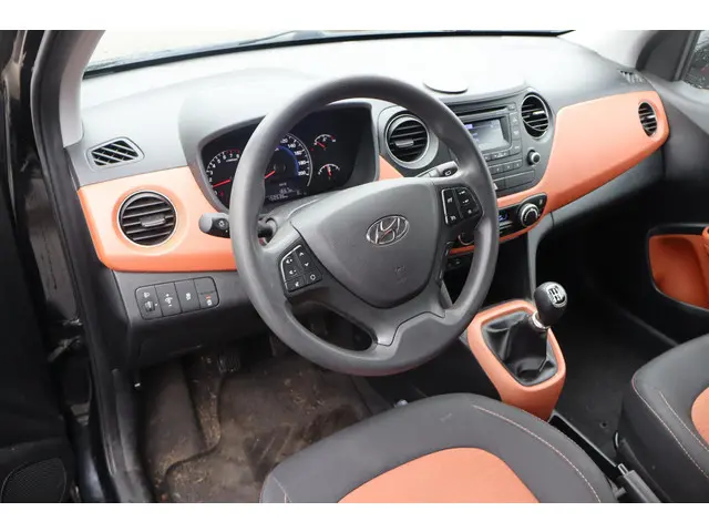 Hyundai i10 1.0i i-Motion Comfort 2015 Benzine 5